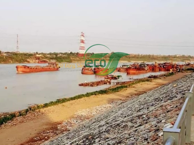 Bán đất Long Biên, view Sông Đuống, diện tích 76m2, mặt tiền 5m, giá chào 3 tỷ 700tr, (có thương lượng)