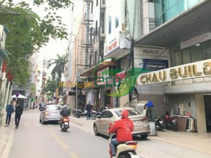 Bán nhà mặt phố Linh Lang - diện tích 112m2, mặt tiền 5m, giá chào 29.x tỷ, (có thương lượng)